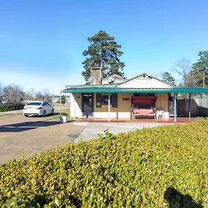 Oyo Hotel Brookhaven Ms Hwy 51 North